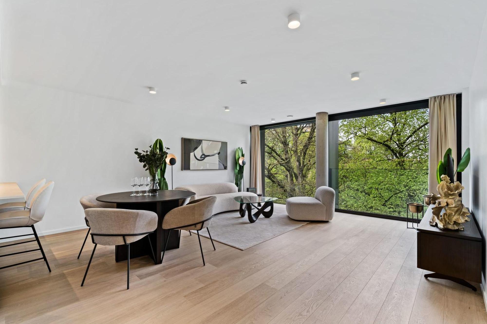 Luxury Haute Haven Queen Bed & Views Appartement Luxembourg